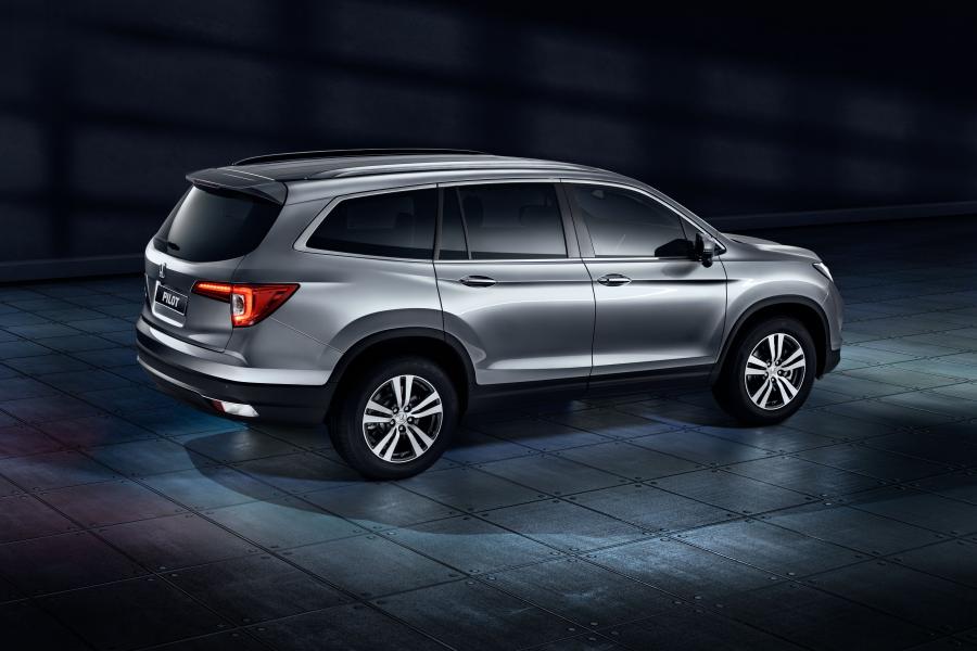  Honda Pilot 2015 года  (CIS) (фото 17 из 30)